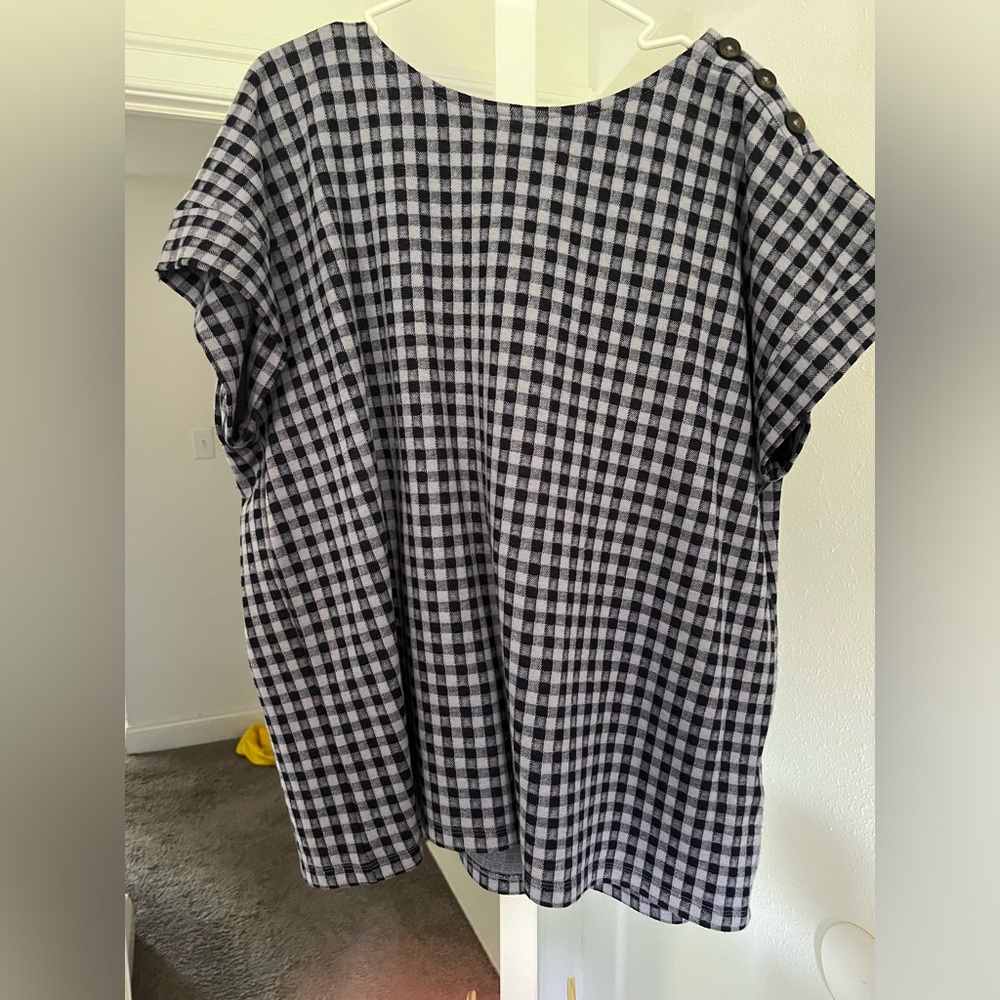 Maxwell Gingham button sleeve top